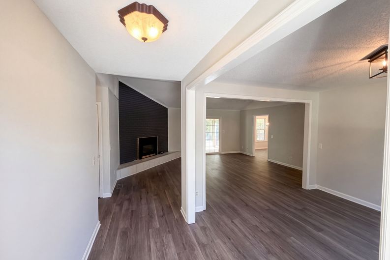 Photo 10 of 24 of 148 Whitwood Cir, Columbia, SC