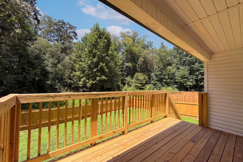 Photo 20 of 21 of 201 Deerfield Ln, Carrollton, GA