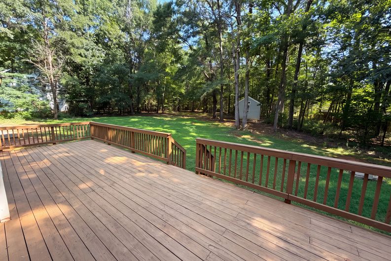 Photo 30 of 33 of 10124 Windtree Ln, Charlotte, NC