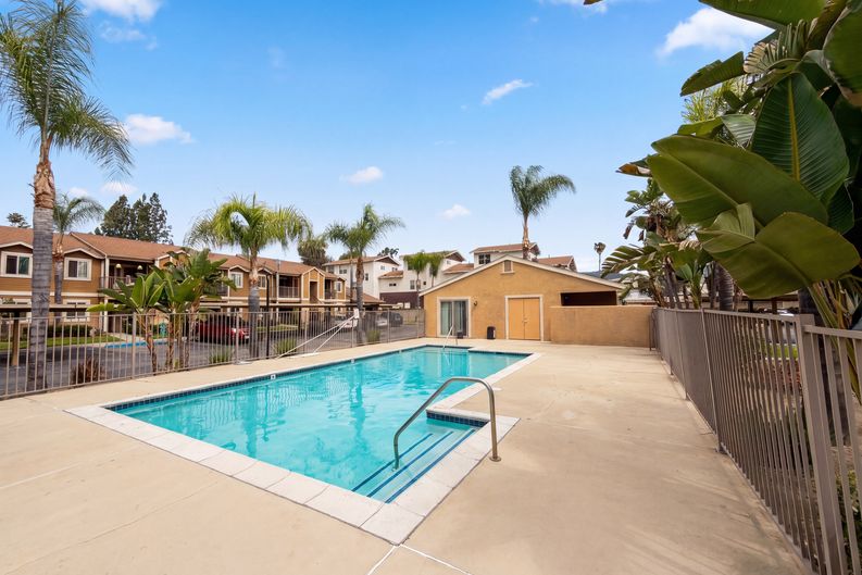 Photo 27 of 31 of 920 S Palmetto Ave, Ontario, CA