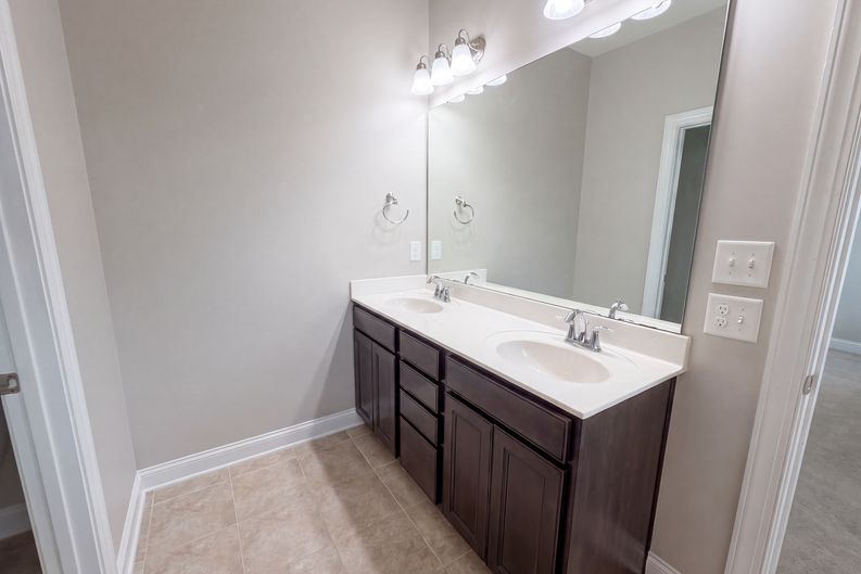 Photo 14 of 16 of 109 Belle Plain Dr, Morrisville, NC