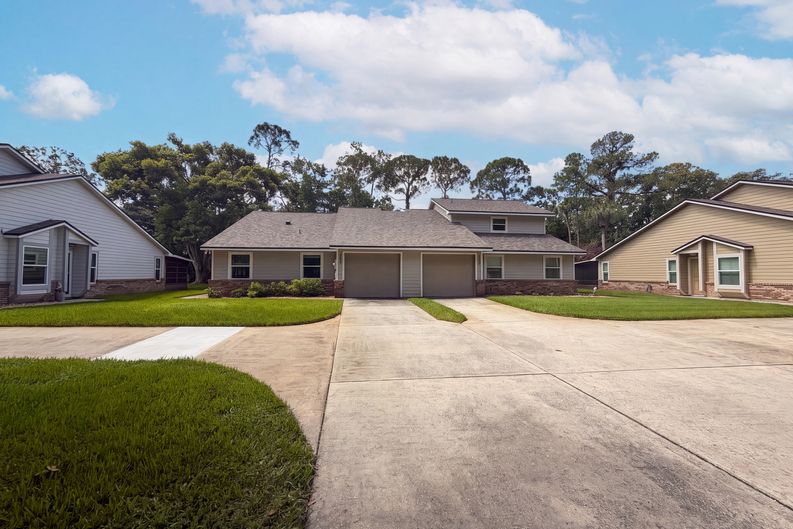 Photo 15 of 19 of 228 Bob White Ct, Daytona Beach, FL