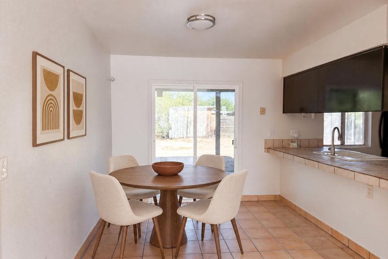 Photo 10 of 26 of 5349 S Greenway Dr, Tucson, AZ