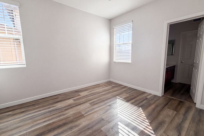 Photo 15 of 25 of 41534 King Palm Ave, Murrieta, CA