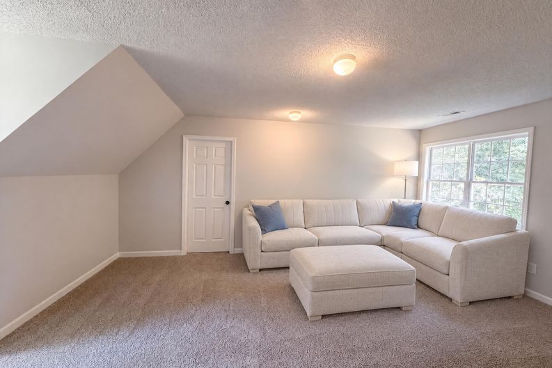 Photo 11 of 18 of 255 Rocky Point Ct, Fuquay Varina, NC