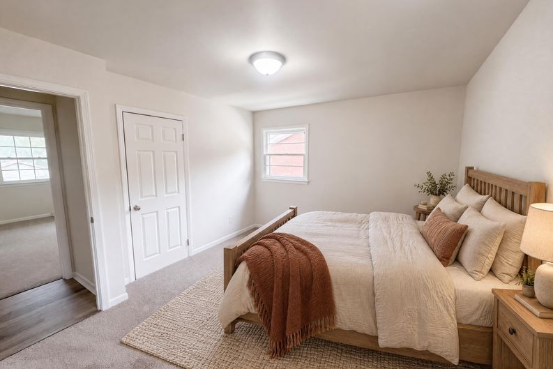 Photo 18 of 26 of 1502 W Meadowview Rd, Greensboro, NC