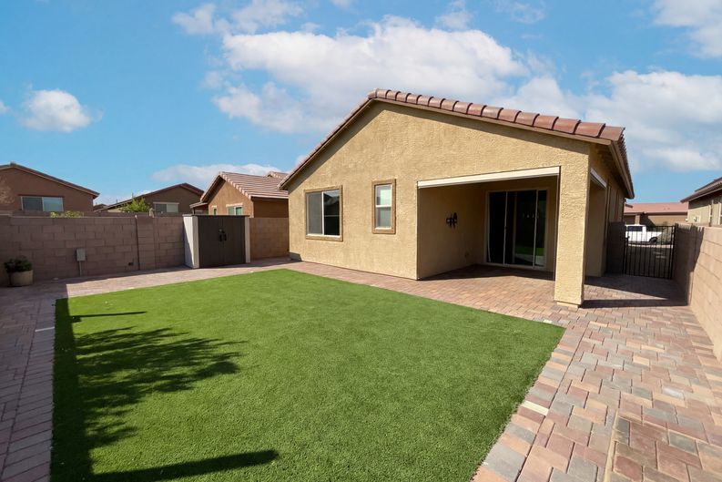 Photo 16 of 18 of 10647 W Goulding Dr, Marana, AZ