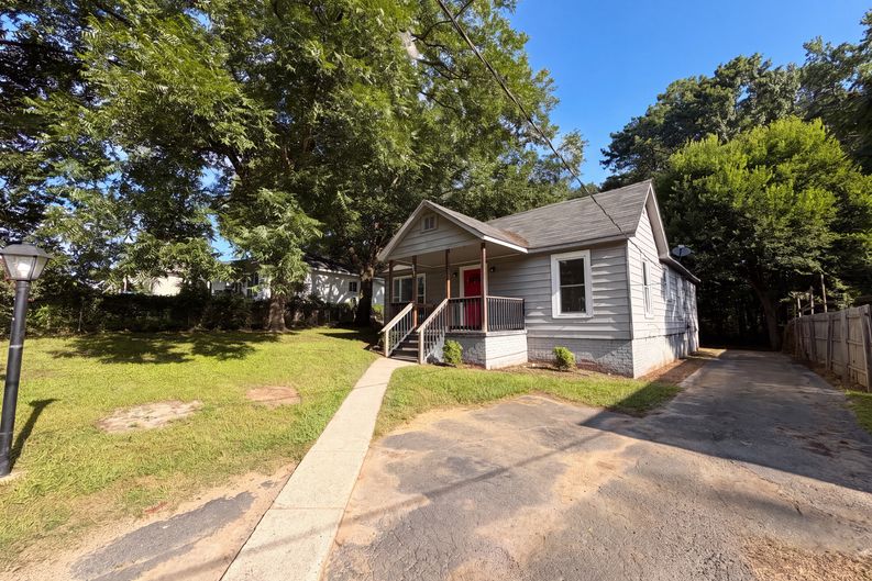 Photo 15 of 19 of 831 Fairview St, Kannapolis, NC