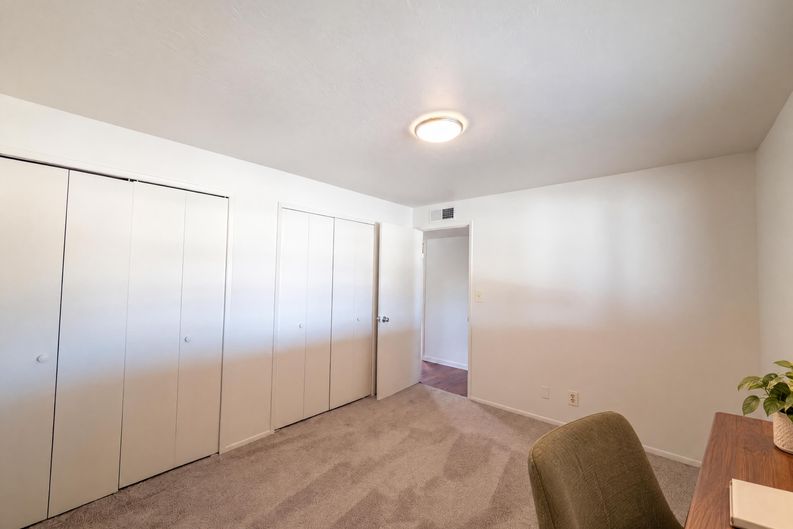 Photo 13 of 21 of 1137 E Brenda Dr, Casa Grande, AZ