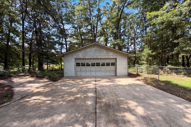 Photo 27 of 34 of 2310 McEachern School Rd, Powder Springs, GA