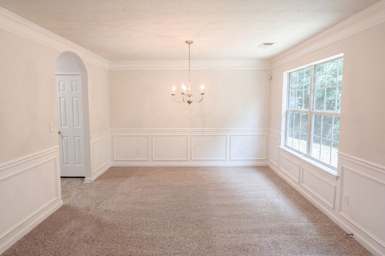 Photo 6 of 27 of 55 Lassiter Dr, Covington, GA