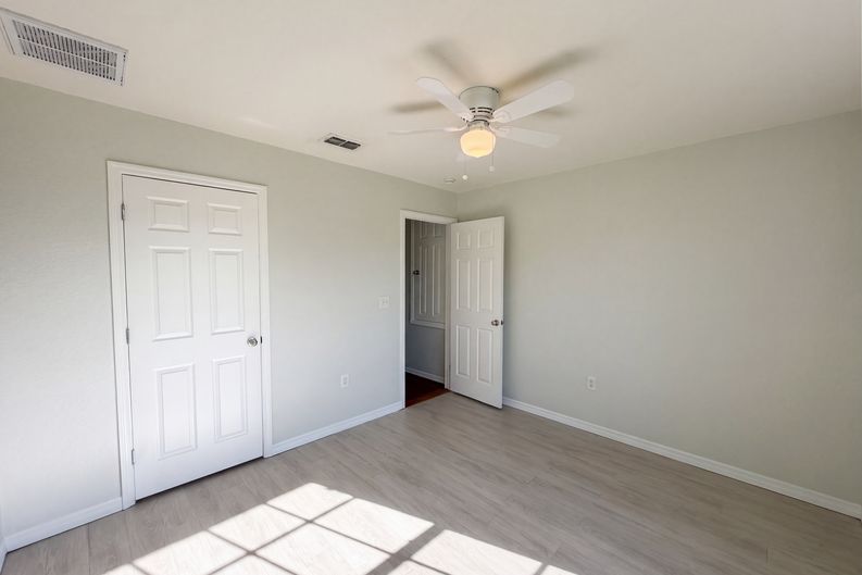 Photo 21 of 29 of 6041 Parnell Ave, Spring Hill, FL