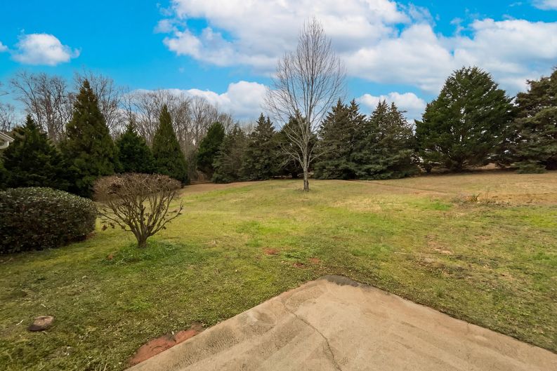 Photo 7 of 22 of 169 Manley Dr, Hampton, GA