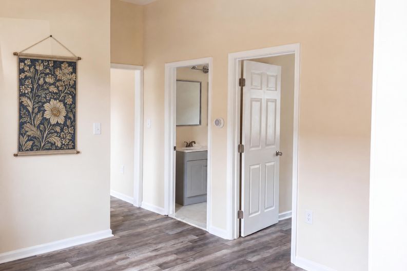 Photo 7 of 19 of 1314 S Braddock St, Winchester, VA