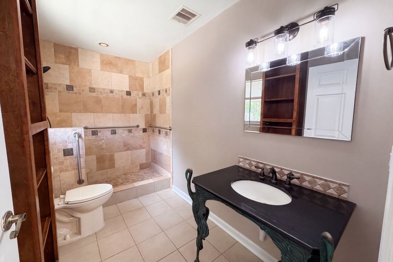 Photo 19 of 23 of 1356 Timberwood Trl, New Braunfels, TX