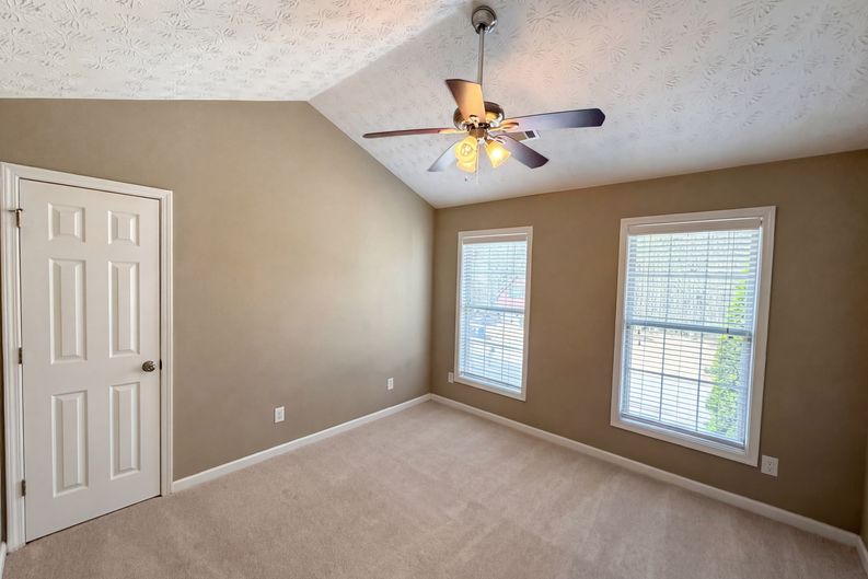 Photo 18 of 25 of 3099 Brooksong Way, Dacula, GA