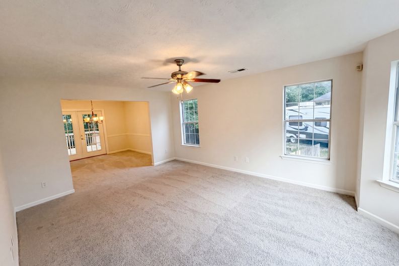 Photo 10 of 50 of 1800 Ivy Stone Ct, Buford, GA