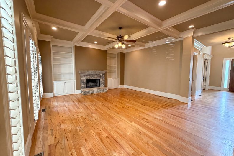 Photo 11 of 71 of 3250 Camellia Ln, Suwanee, GA