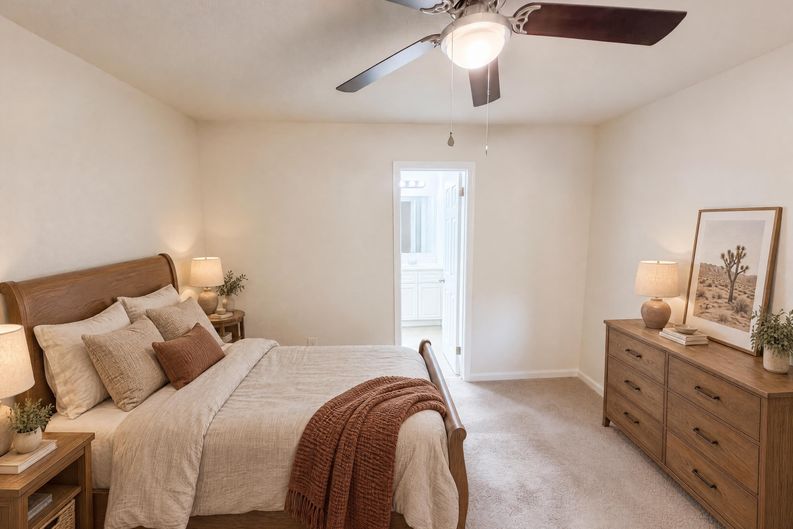 Photo 11 of 18 of 509 Greenbriar Rd, Greensboro, NC