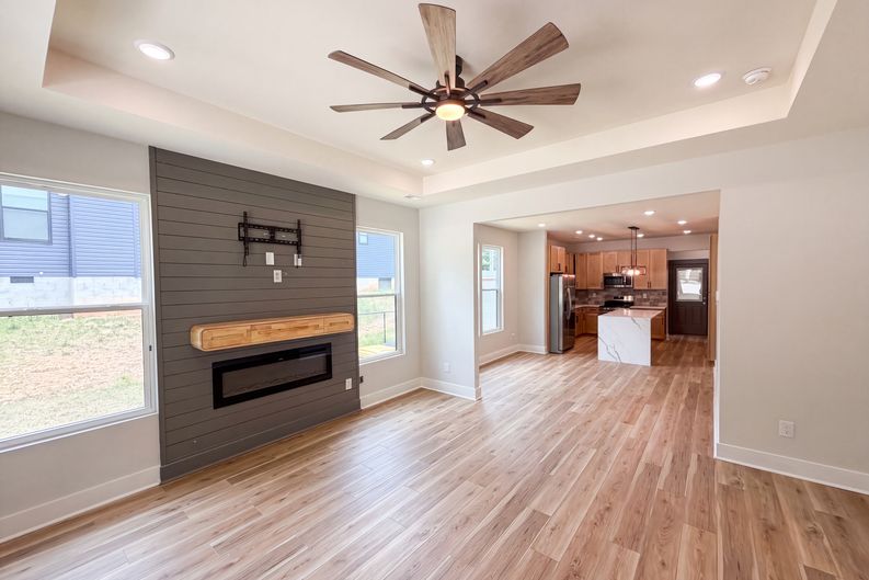 Photo 3 of 20 of 490 E 22nd St, Kannapolis, NC