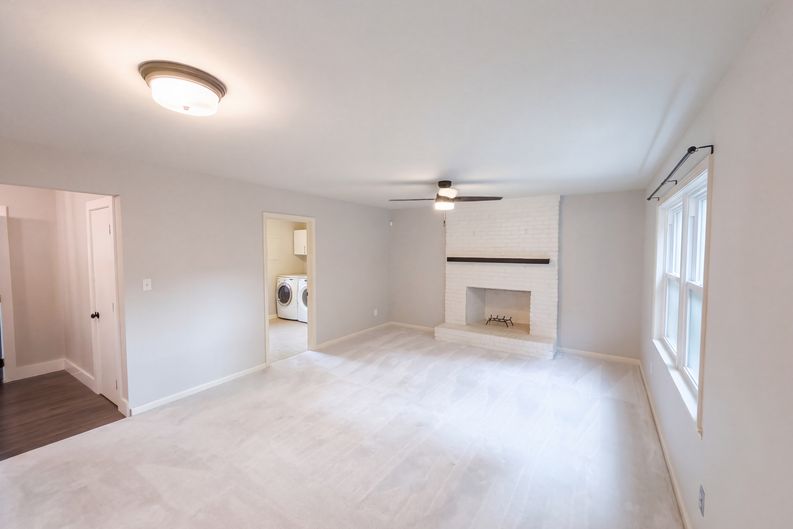 Photo 3 of 21 of 2220 Hillock Dr, Raleigh, NC