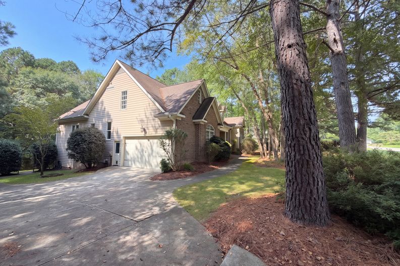 Photo 6 of 42 of 3027 Krogen Ct, Creedmoor, NC