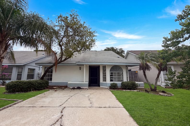 Photo 15 of 18 of 8613 Cottonway Ln, Tampa, FL