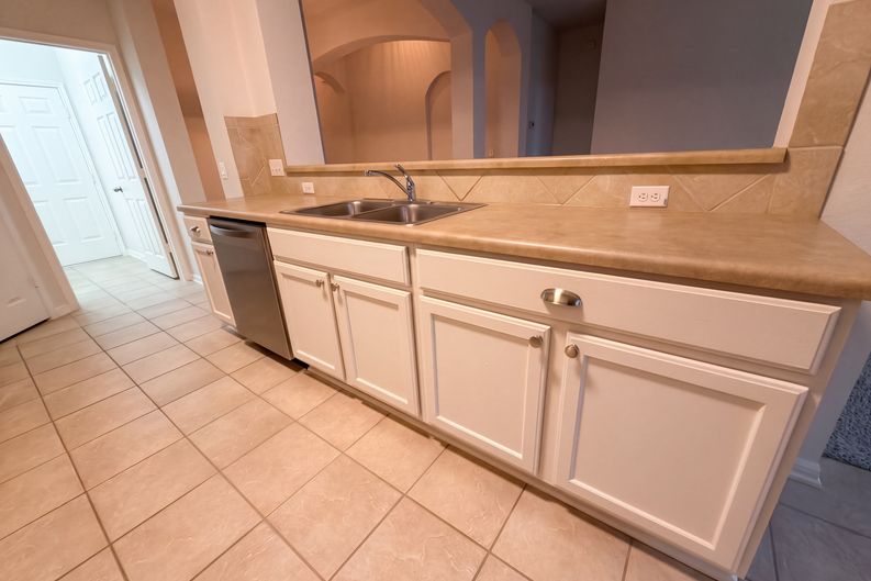 Photo 11 of 29 of 19217 Mangan Way, Pflugerville, TX