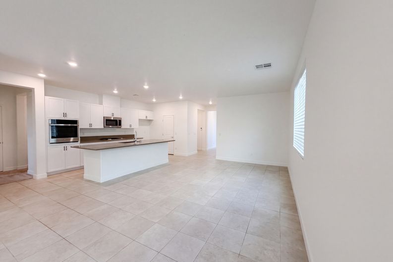 Photo 7 of 40 of 446 Royal Palms Ln, Mesquite, NV