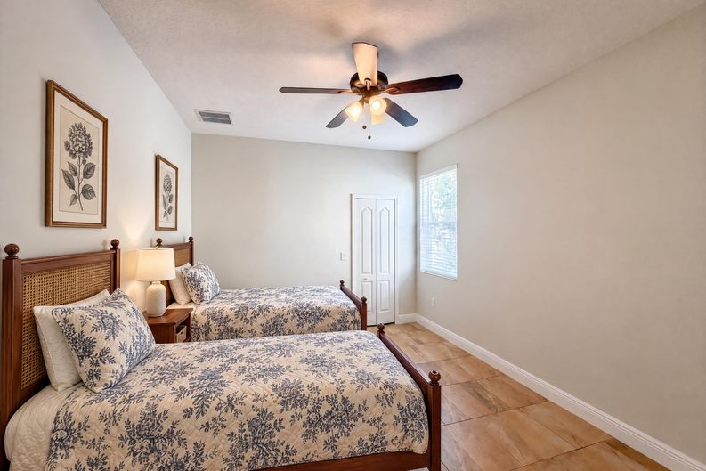 Photo 12 of 39 of 12706 Grovehurst Ave, Winter Garden, FL
