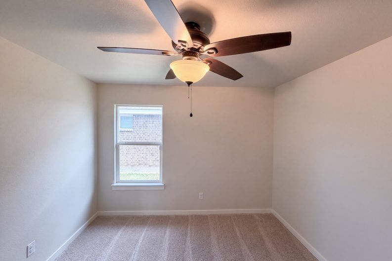 Photo 19 of 23 of 8956 Devonshire Dr, Fort Worth, TX