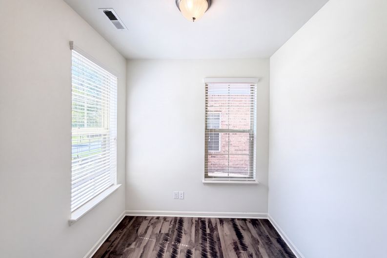 Photo 9 of 21 of 9431 Ainslie Downs St, Charlotte, NC