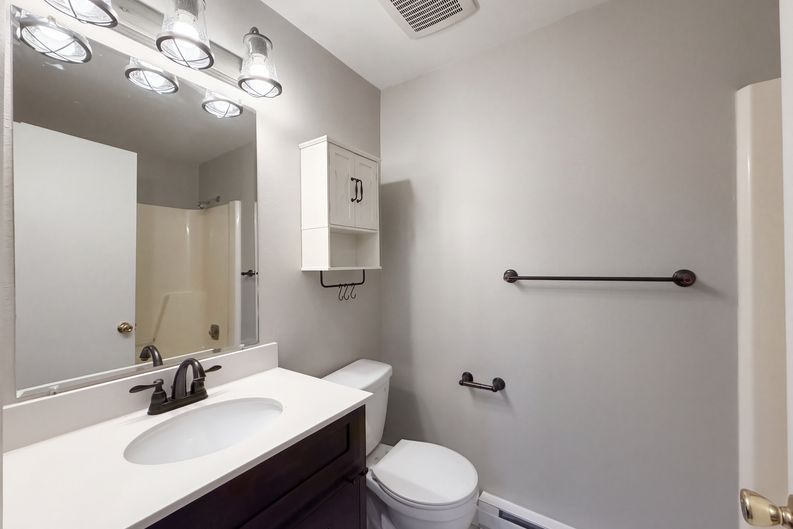 Photo 16 of 25 of 11776 SW Boones Bend Dr, Beaverton, OR