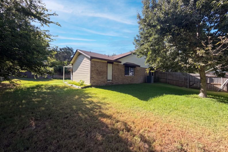 Photo 17 of 18 of 4107 Rock Ct, Temple, TX
