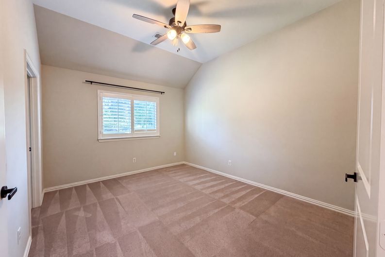 Photo 10 of 25 of 6530 Swallow Ct, McKinney, TX