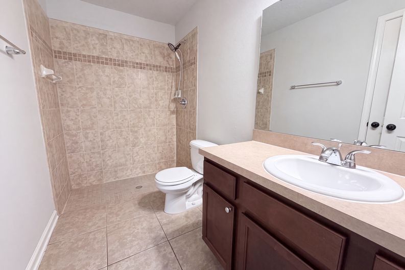 Photo 6 of 18 of 7428 Sweet Rose Ln, Jacksonville, FL