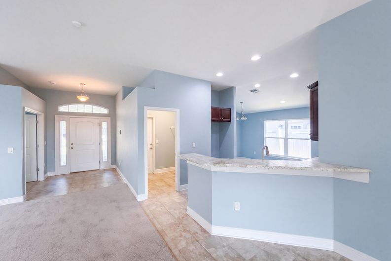 Photo 11 of 26 of 1229 Longville Cir, Tavares, FL