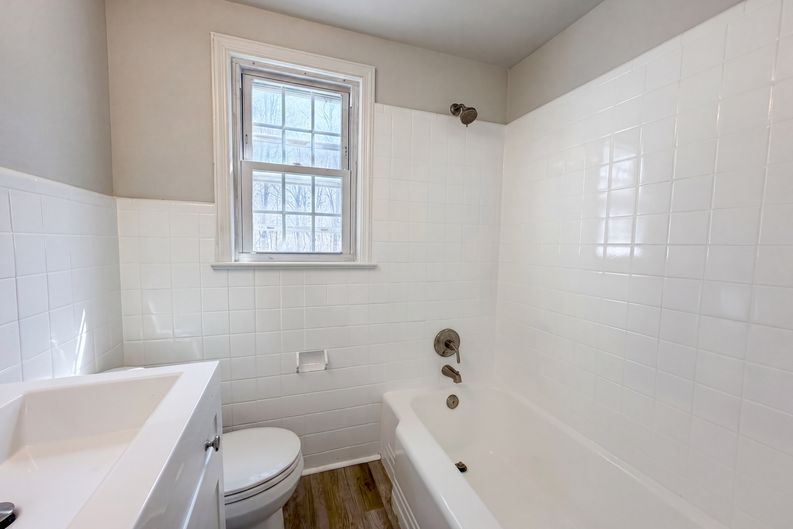Photo 11 of 23 of 19 Delekas Ave, South Plainfield, NJ
