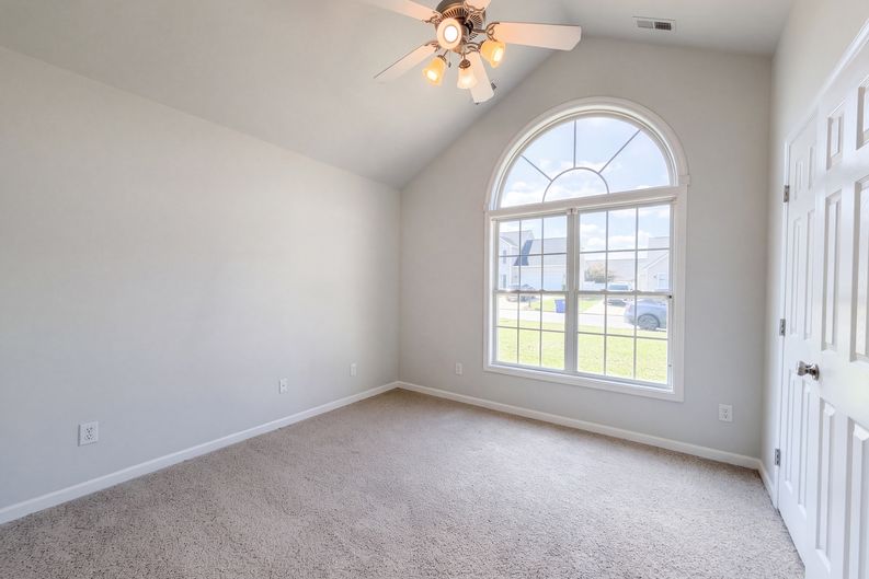 Photo 11 of 16 of 161 Bennington Dr, Raeford, NC