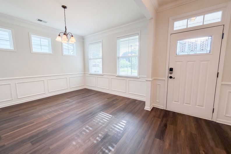 Photo 8 of 22 of 317 Whispering Breeze Ln, Summerville, SC