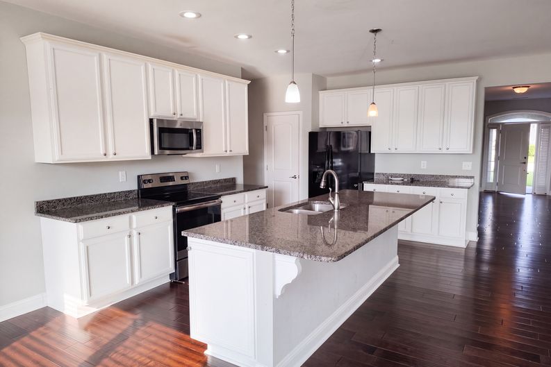 Photo 6 of 28 of 712 Bellemeade Cir, Florence, SC