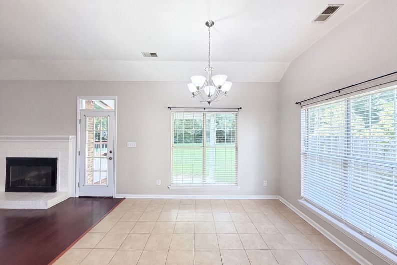 Photo 9 of 17 of 8536 Albury Walk Ln, Charlotte, NC