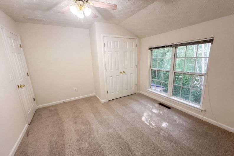 Photo 12 of 60 of 2492 Halcyon Way, Lawrenceville, GA