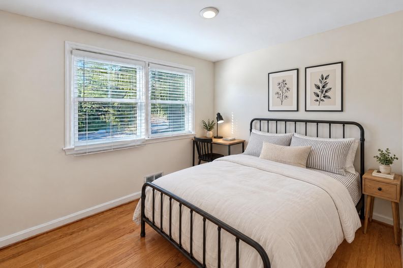 Photo 11 of 21 of 3907 Prosperity Ave, Fairfax, VA