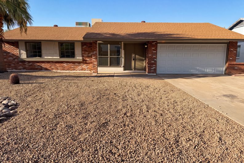 Photo 20 of 26 of 10501 W Loma Ln, Peoria, AZ