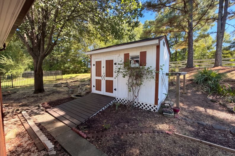 Photo 19 of 22 of 10526 Glory Meadow Ct, Charlotte, NC