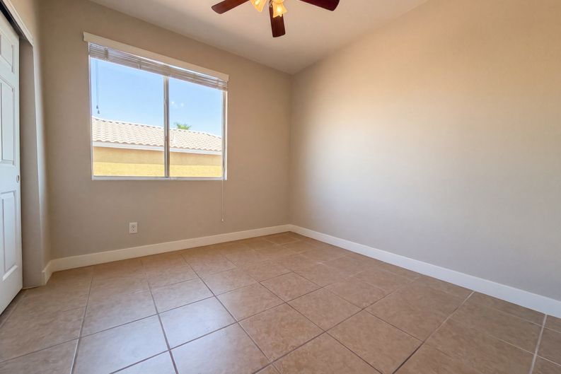 Photo 10 of 21 of 239 Ventana Heights St, Henderson, NV