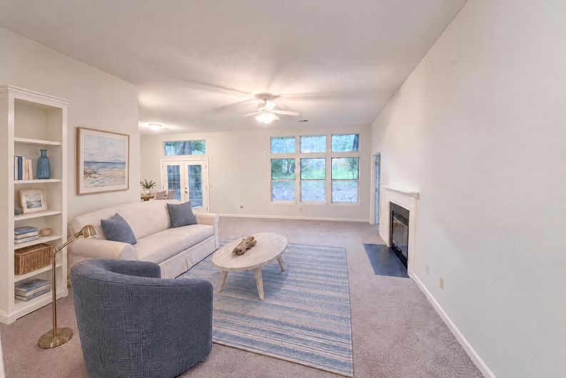 Photo 3 of 28 of 13 Stanford Ridge Ct, Irmo, SC