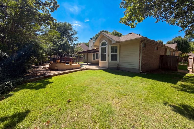 Photo 23 of 24 of 117 Brentwood Dr, Georgetown, TX
