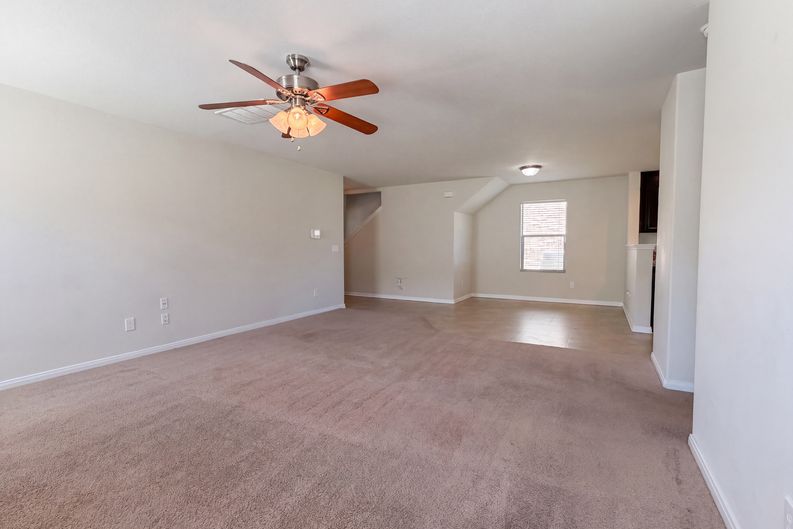 Photo 3 of 20 of 1227 Athea Way, Rosenberg, TX